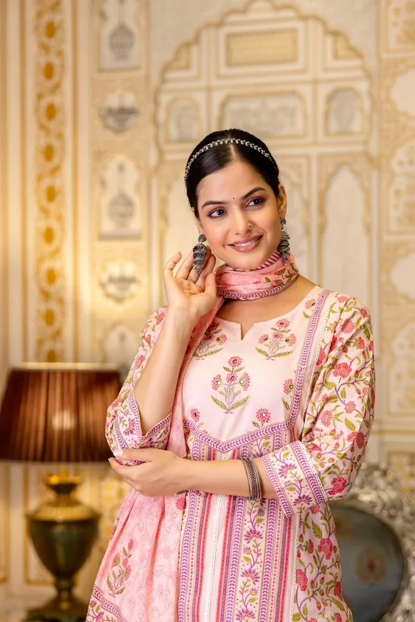 Pink_Block_Print_Handwork_Cotton_3-Piece_Suit