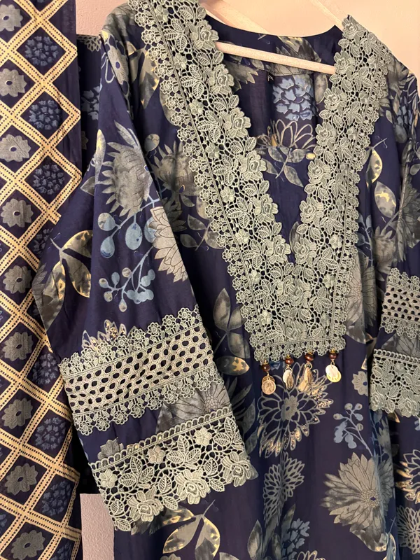 Dark_Blue_Cotton_Straight_Fit_3_piece_Suit_with_Contrast_Lace_&_Floral_Print_Dupatta_For_Women