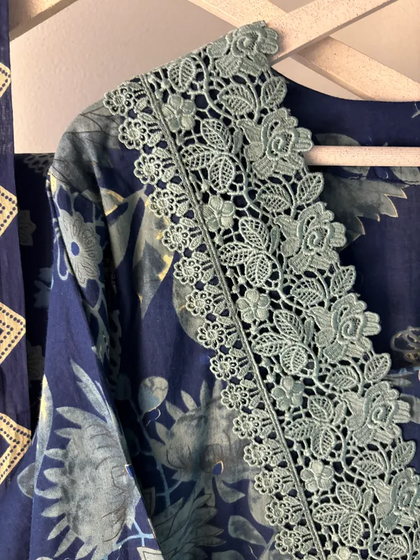 Dark_Blue_Cotton_Straight_Fit_3_piece_Suit_with_Contrast_Lace_&_Floral_Print_Dupatta_For_Women
