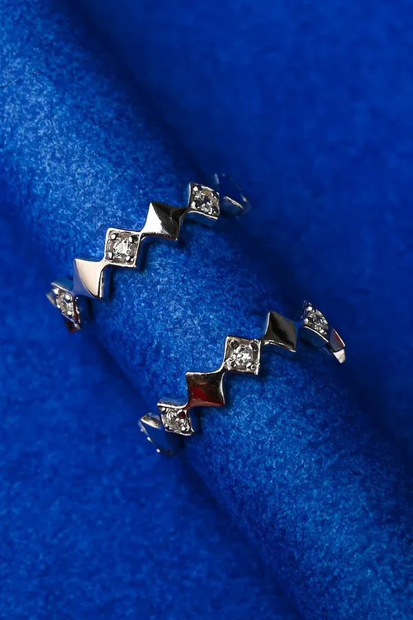 Geometric_Shine_Silver_925_Adjustable_Trendy_Toe_Ring_For_Women