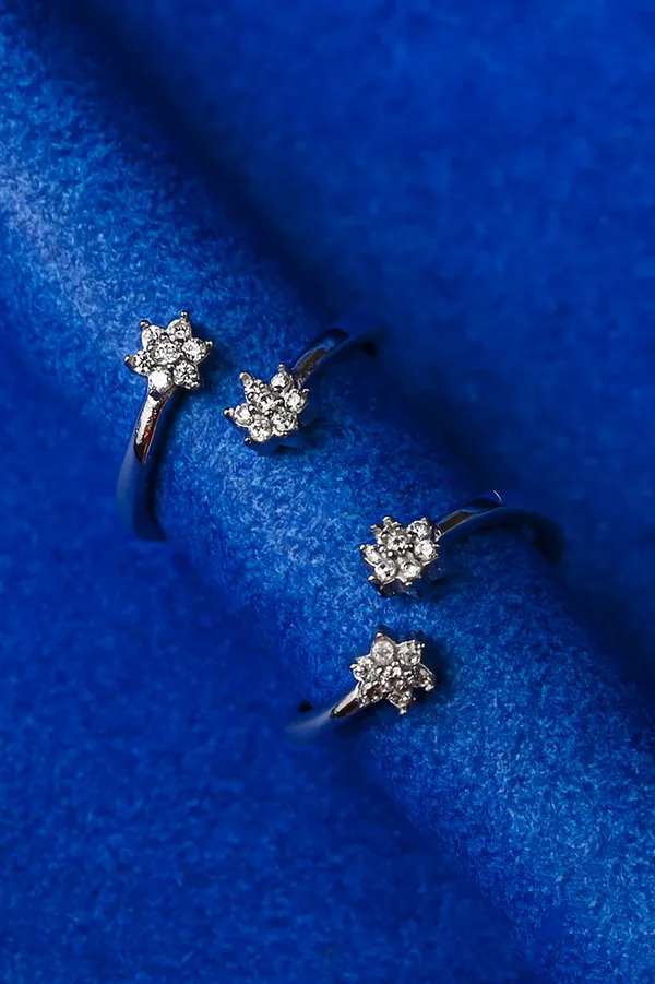 Starlit_Frost_Silver_925_Adjustable_Trendy_Toe_Ring_For_Women