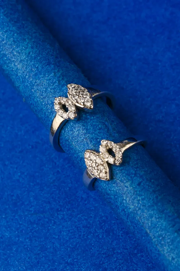 Marquise_Sparkle_Silver_925_Adjustable_Trendy_Toe_Ring_For_Women