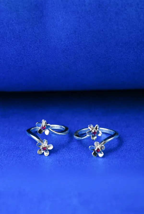 Ruby_Blossom_Silver_925_Adjustable_Trendy_Toe_Ring_For_Women