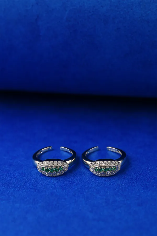 Emerald_Embrace_Silver_925_Adjustable_Trendy_Toe_Ring_For_Women