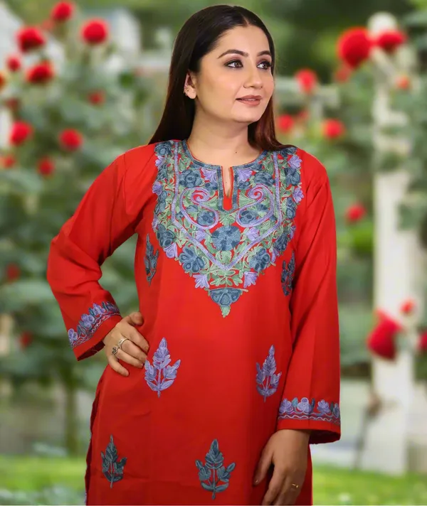 Co_Ord_Set_Red_Aari_Embroidered_Ruby_Cotton