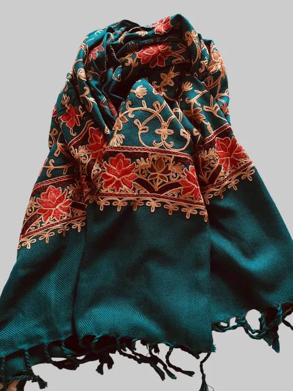 Green_Shawl_Aari_Embroidered_Kashmiri_Woolen_Shawl_Ladies_Shawl_Default_Title