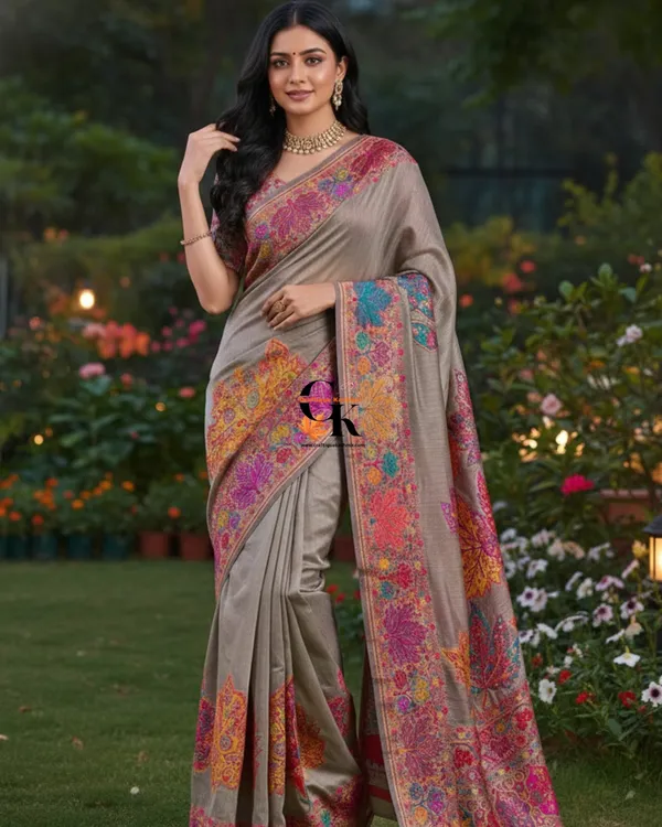 Craftique_Kashmir_Designer_Saree_And_Blouse_Set_Premium_Cotton_Self_Woven_Chinar_Embroidery_Elegant_Grey_Coloured_Default_Title