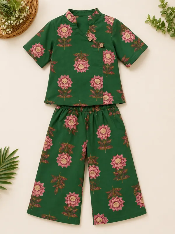Girls_Green_Floral_Printed_Cotton_Co-Ord_Set_–_Top_&_Wide-Leg_Pants