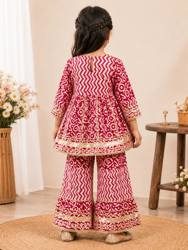 Girls_Red_Bandhani_Print_Sharara_Dress_Set_With_Gota_Patti_Detailing