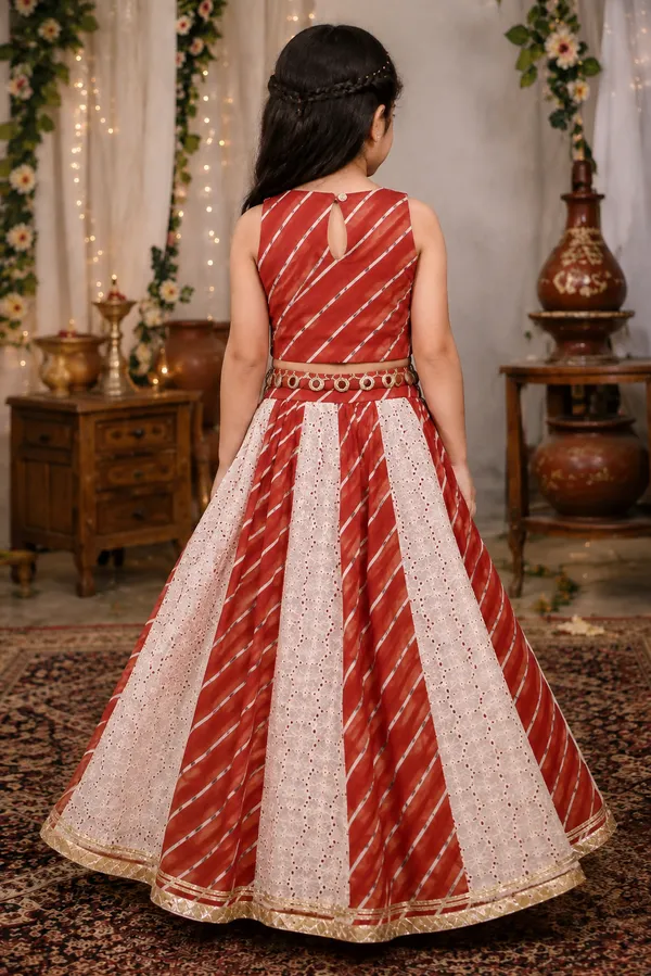 Girls_Red_&_White_Printed_Lehenga_Choli_Set_with_Gold_Border