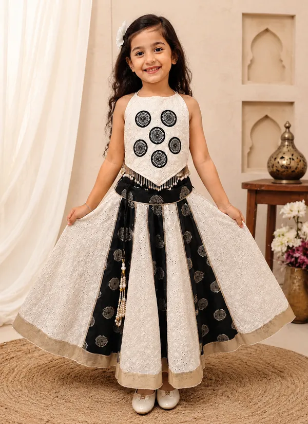 Kids_Girls_Black_&_White_Printed_Lehenga_Choli_Set_with_Gold_Border
