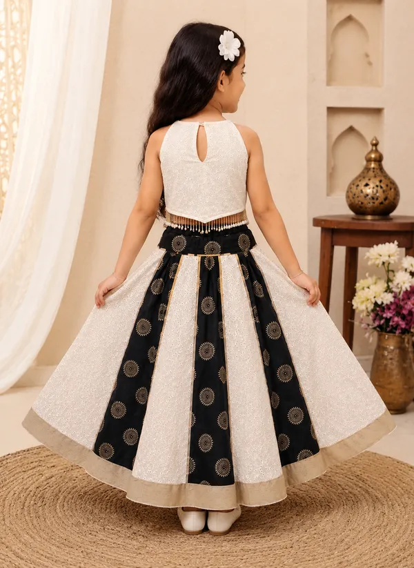 Kids_Girls_Black_&_White_Printed_Lehenga_Choli_Set_with_Gold_Border