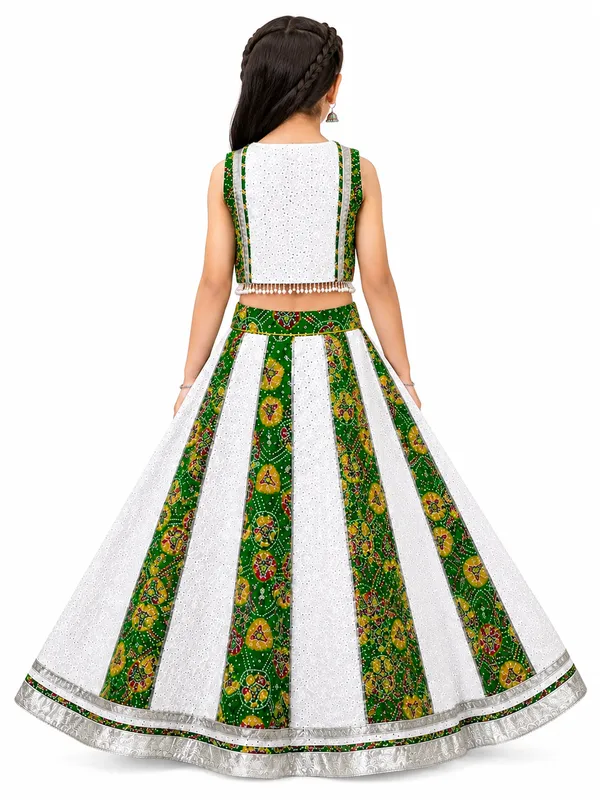 Kids_Girls_Green_&_White_Printed_Ethnic_Lehenga_Choli_Set