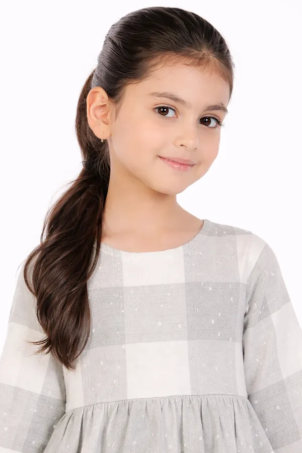 Grey_Cotton_Checked_Star_Print_Full_Sleeves_Winter_Dress_For_Girls