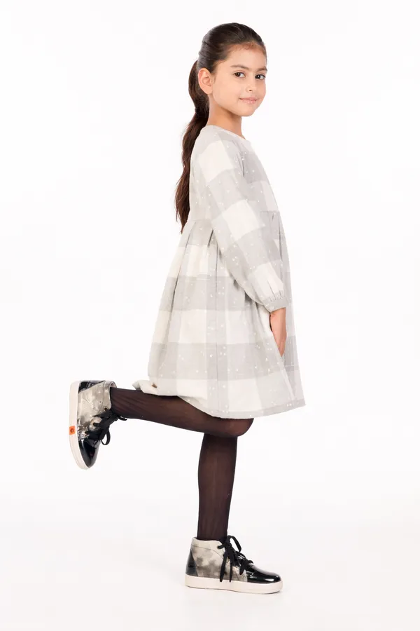 Grey_Cotton_Checked_Star_Print_Full_Sleeves_Winter_Dress_For_Girls