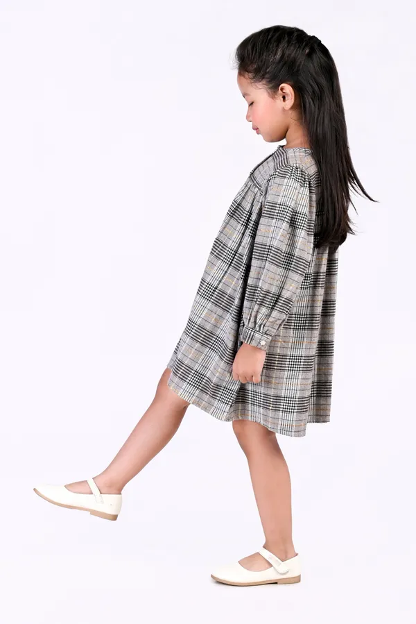 Grey_Cotton_Base_Winter_Dress_With_Checks_For_Girls