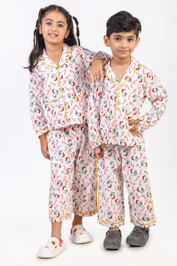 Multicolor_Fennel_Christmas_Themed_Night_Suit_For_Unisex
