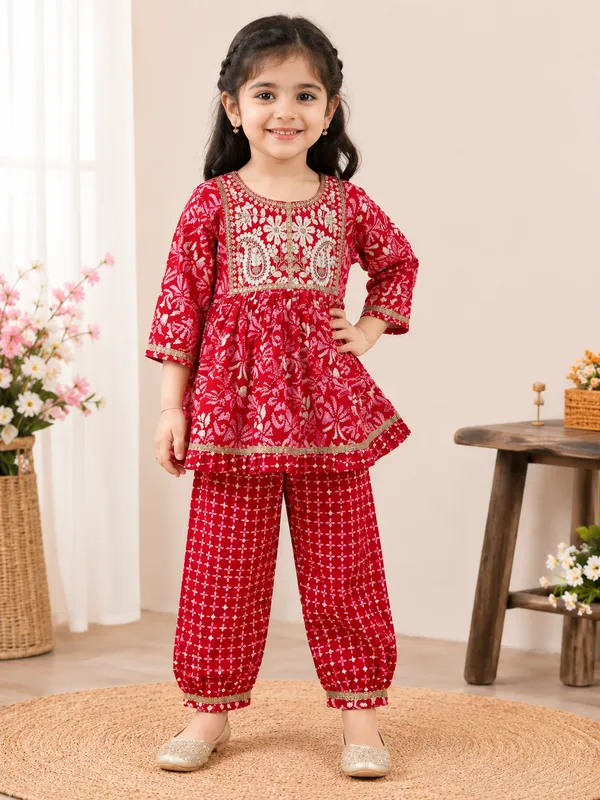 Girls_Red_Floral_Ethnic_Kurta_&_Dhoti_Pant_Set