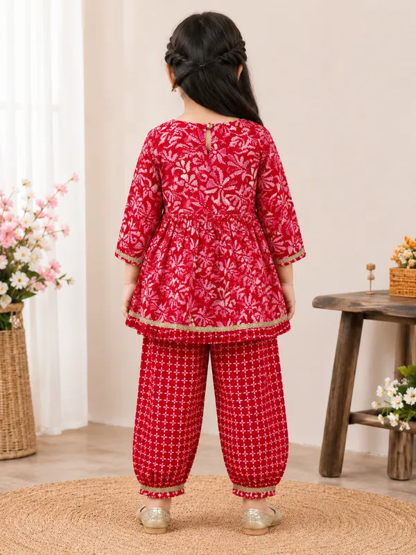 Girls_Red_Floral_Ethnic_Kurta_&_Dhoti_Pant_Set