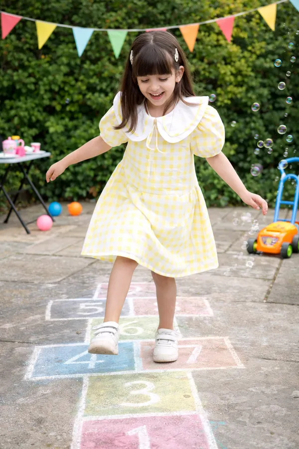 White_Cotton_Check_Dress_For_Girl