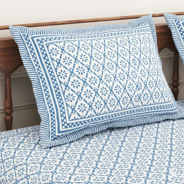 Elite_Geometric_Blue_Cotton_Printed_King_Size_Bedsheet
