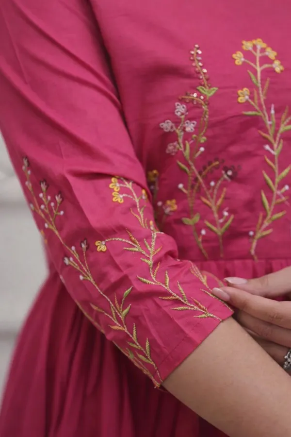 Elegant_Pink_Embroidered_Anarkali_Kurta_Set_with_Dupatta