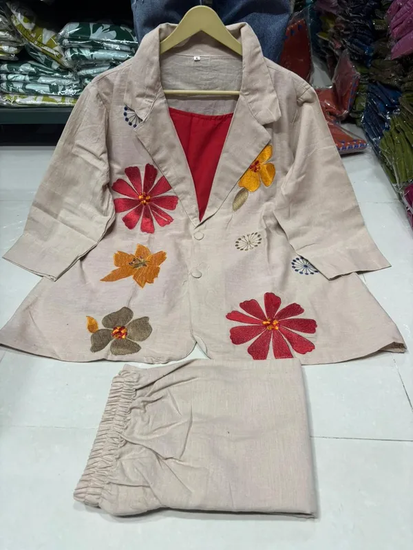 Pure_Cotton_Jute_Appliqué_Work_Blazer_Style_Co-ord_Set_in_Beige