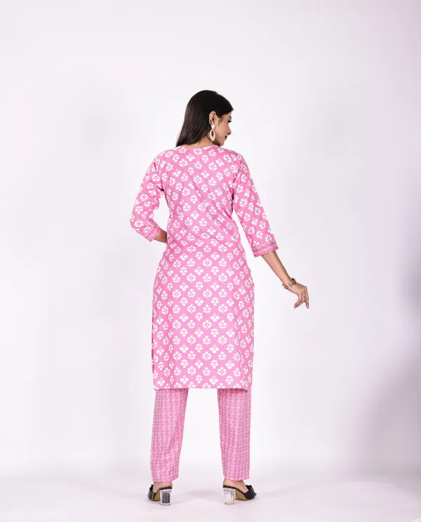 Pink_Premium_Cotton_Slub_Printed_Kurta,_Trouser_&_Dupatta_Set_For_Women