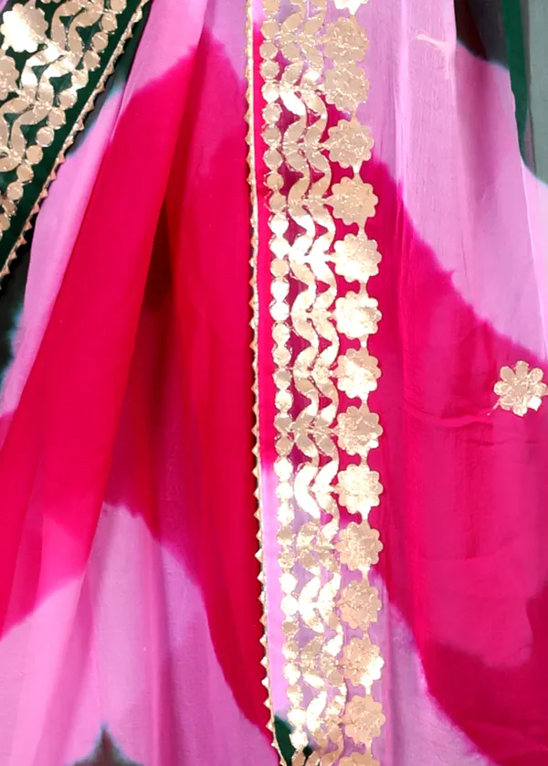 Pink_Designer_Pure_Chiffon_&_New_Trendy_Bollywood_Saree_For_Women_(With_Blouse)