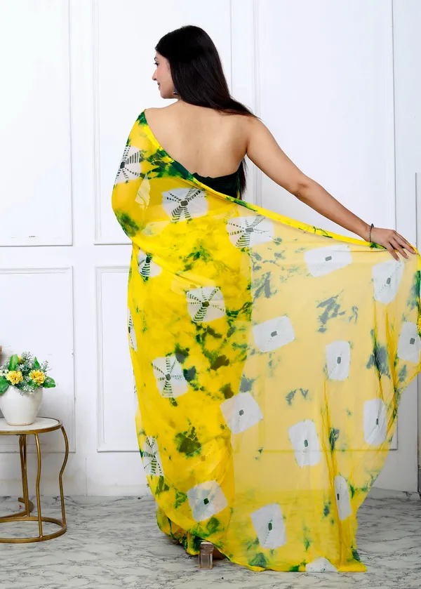 Gold_Designer_Pure_Chiffon_&_New_Trendy_Bollywood_Saree_For_Women_(With_Blouse)