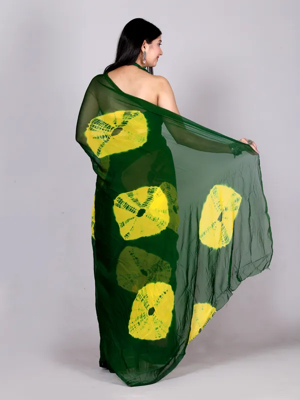 Green_Designer_Pure_Chiffon_&_New_Trendy_Bollywood_Saree_For_Women_(With_Blouse)