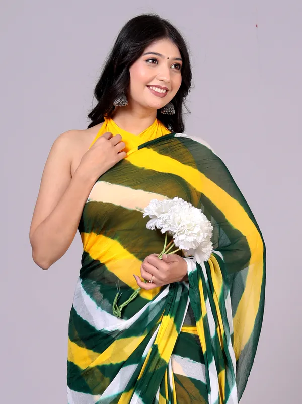 Green_Designer_Pure_Chiffon_&_New_Trendy_Bollywood_Saree_For_Women_(With_Blouse)