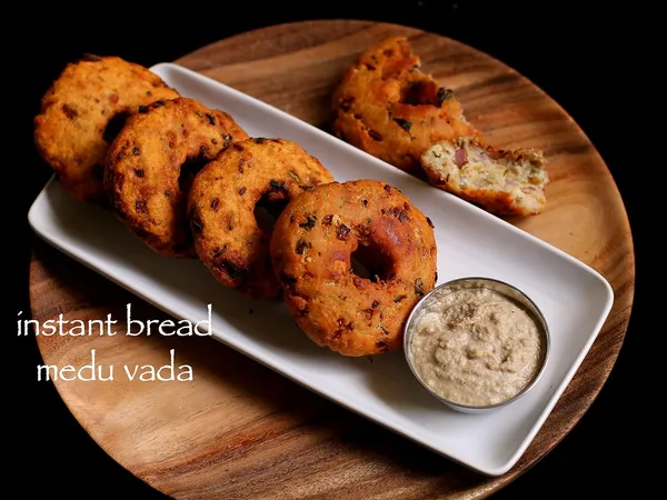 Red_Stainless_Steel_Medu_Vada_Maker_With_Stand