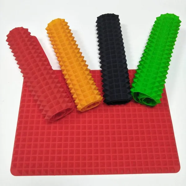 Red_1Pcs_Pyramid_Pan_Non-Stick_Silicone_Baking_Mat_Mould_Cooking_Mat_Oven_Baking_Tray_Silicone_Grill_Mat_Pyramid_Multi-Function_Baking_Pan_Microwave_Oven_Pad_39X28.5Cm