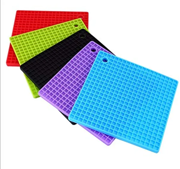 Multicolor_Square_Shape_Silica_Gel_Anti_Hot_Heat_Resistant_Pot_Holder,Car_Dashboard_Anti_Slip_Resistant_Pad_Dining_Table_Mat,Set_Of_2