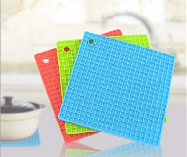 Multicolor_Square_Shape_Silica_Gel_Anti_Hot_Heat_Resistant_Pot_Holder,Car_Dashboard_Anti_Slip_Resistant_Pad_Dining_Table_Mat,Set_Of_3