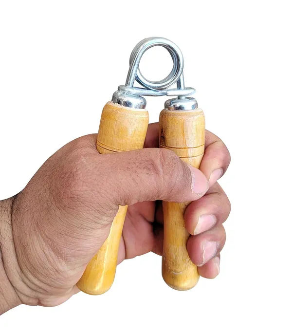 Wrist_Exerciser_With_Hand_Gripper_Fitness_Gym_Wooden_Hand_Grip_Hand_Strengthening_Exercises_For_Women_And_Men