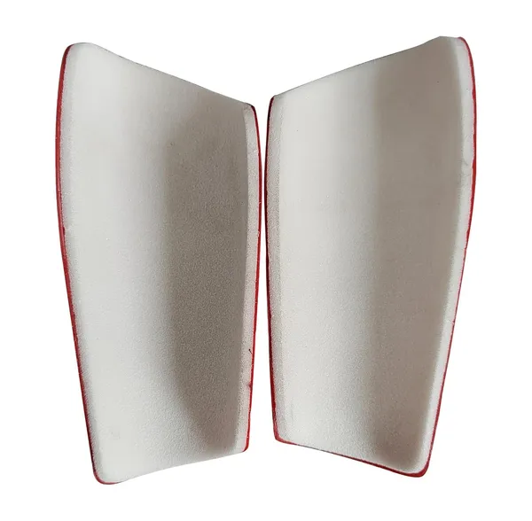Football_Shin_Guards_Youth_Soccer_Shin_Pads_With_Breathable_Sleeve_And_Secure_Strap_Ideal_For_Training_Red_Left_Right_S_Type
