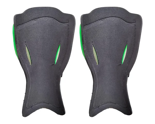 Football_Shin_Guard_With_Stocking_Socks_Combo_Lightweight_Plastic_Leg_Guards_With_Eva_Foam_Padding_For_Kids_Girl_Boys_Butter_Fly_Green_Dark_Socks