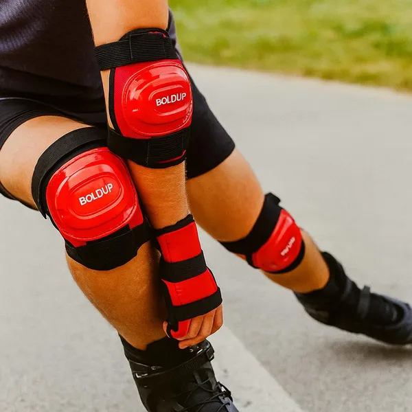 Helmet_Knee_Pads_Elbow_Pads_Wrist_Guards_For_Cycling_Skating_Skateboard_Adjustable_Protective_Kit_For_Boys_Girls_Red