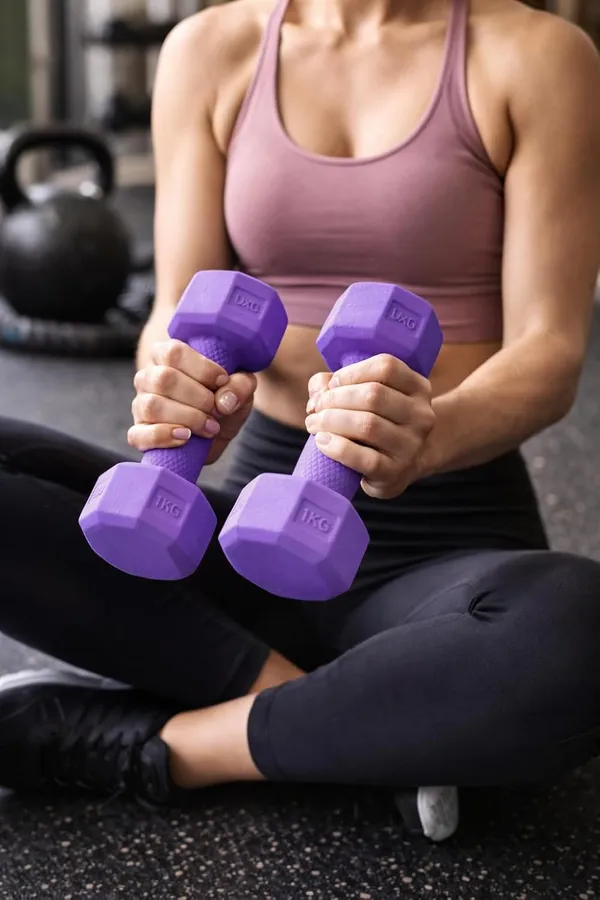 Hex_Pvc_Dumbbells_Pair_1kg_Lightweight_Fitness_Weights_For_Beginners_1_Kg_Purple_Set_Of_2