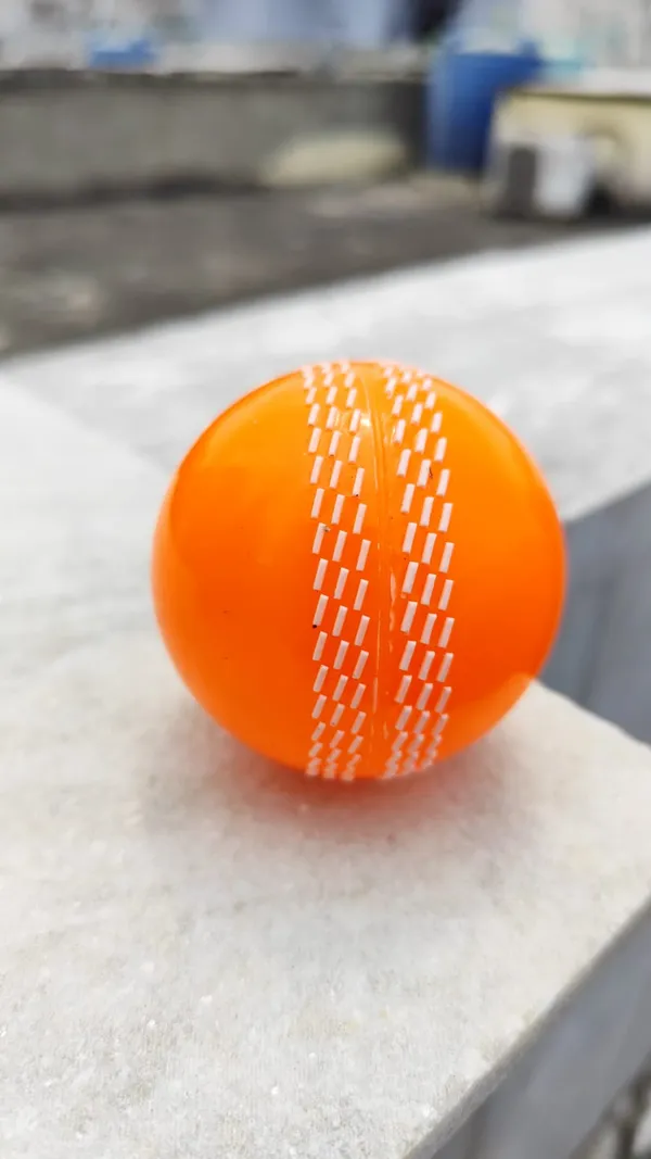 Red_&_Orange_Rubber_&_Syenthetic_Premium_&_Elegant_Cricket_Ball_For_Sports_(Pack_Of_2)