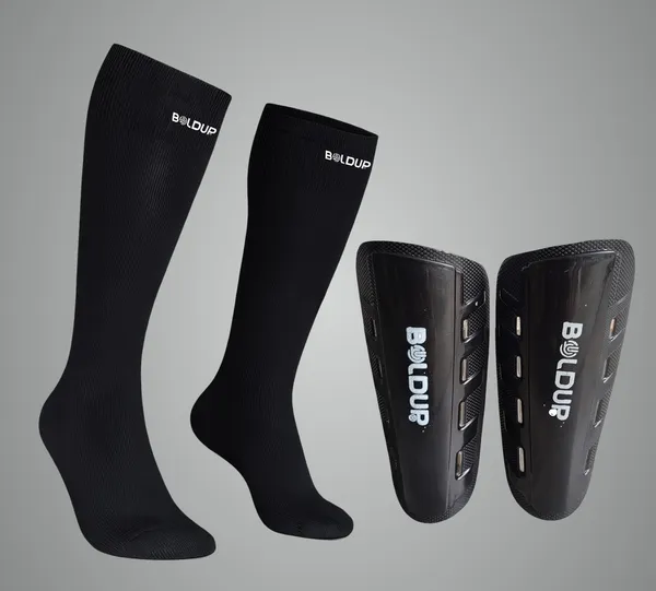 Black_Plastic_&_Foam_Premium_&_Elegant_Football_Shinguard_With_Socks_For_Sports_(Pack_Of_2)