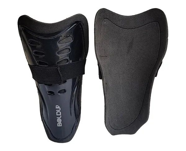 Black_Plastic_&_Foam_Premium_&_Elegant_Football_Shinguard_For_Sports_(Pack_of_4)