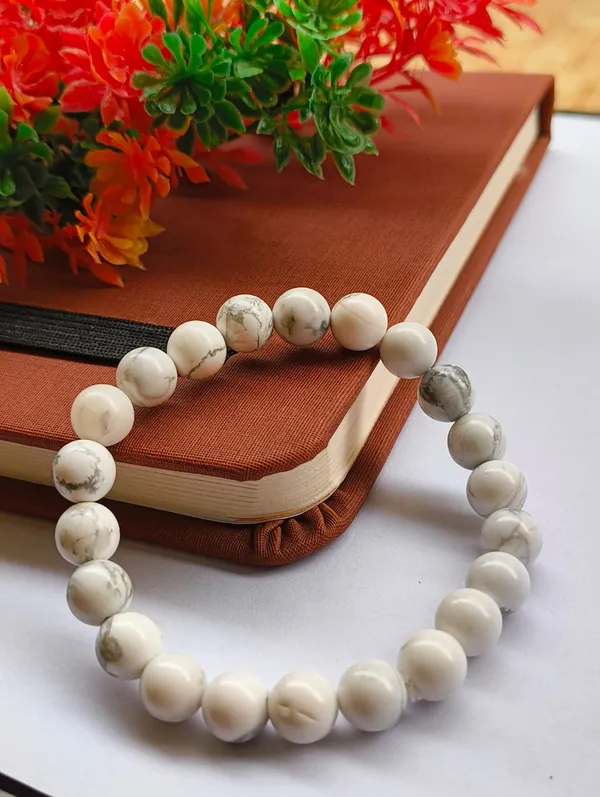 Howlite_Calming_Bracelet_—_The_Stone_of_Serenity