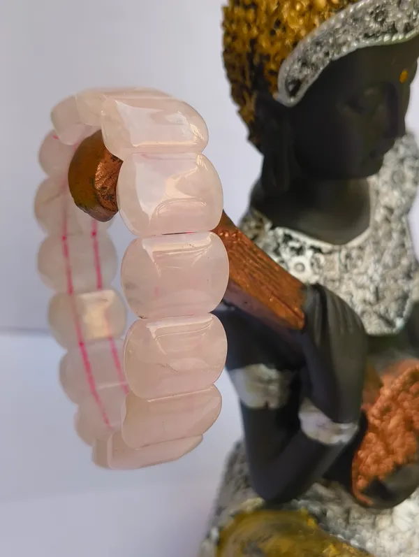Rose_Quartz_Stylish_Oval_Faced_bracelet_-Everyday_unconditional_love_stone