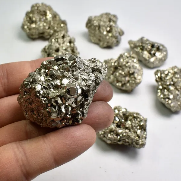 Pyrite_Cluster_(100_to_150grm)
-Original_Natural_Earth