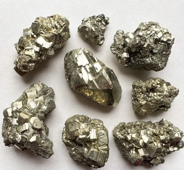 Pyrite_Cluster_(100_to_150grm)
-Original_Natural_Earth