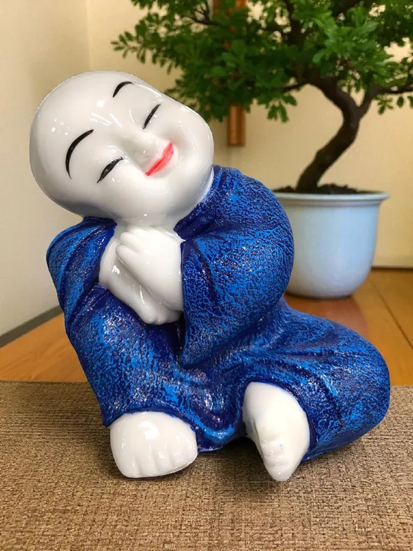 Blue_Fiber_Poly_Resin_Premium_Monk_Idol