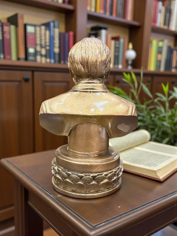 Dr._B._R._Ambedkar_Bust_Statue_|_Gold__Color_Fiber_Poly_Resin_Inspirational_Decorative_Showpiece_DA-112